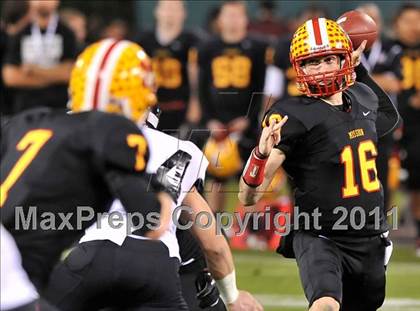 Thumbnail 1 in Mission Viejo vs. Servite (CIF SS Pac-5 Division Final) photogallery.