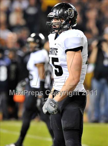 Thumbnail 1 in Mission Viejo vs. Servite (CIF SS Pac-5 Division Final) photogallery.
