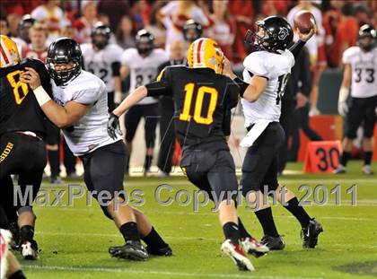 Thumbnail 1 in Mission Viejo vs. Servite (CIF SS Pac-5 Division Final) photogallery.