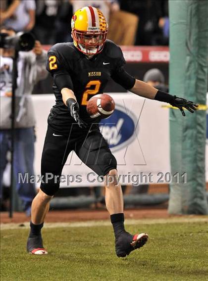 Thumbnail 1 in Mission Viejo vs. Servite (CIF SS Pac-5 Division Final) photogallery.
