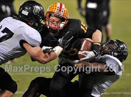 Thumbnail 3 in Mission Viejo vs. Servite (CIF SS Pac-5 Division Final) photogallery.