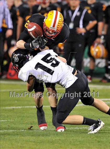 Thumbnail 3 in Mission Viejo vs. Servite (CIF SS Pac-5 Division Final) photogallery.