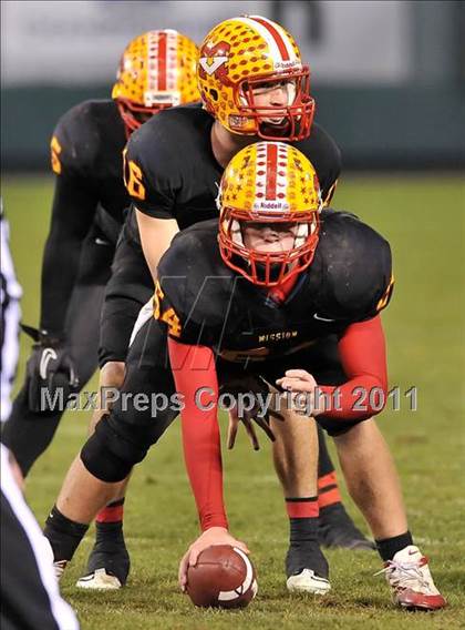 Thumbnail 2 in Mission Viejo vs. Servite (CIF SS Pac-5 Division Final) photogallery.