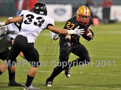 Thumbnail 2 in Mission Viejo vs. Servite (CIF SS Pac-5 Division Final) photogallery.