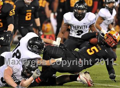 Thumbnail 3 in Mission Viejo vs. Servite (CIF SS Pac-5 Division Final) photogallery.