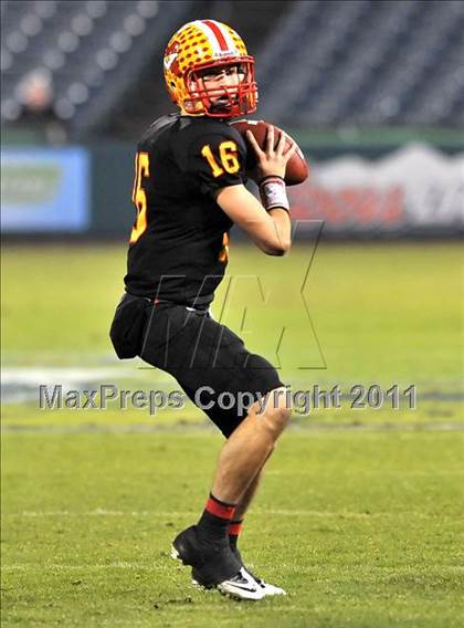 Thumbnail 1 in Mission Viejo vs. Servite (CIF SS Pac-5 Division Final) photogallery.