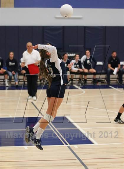 Thumbnail 2 in Sierra Canyon vs. Rim of the World (CIF SS Playoffs) photogallery.