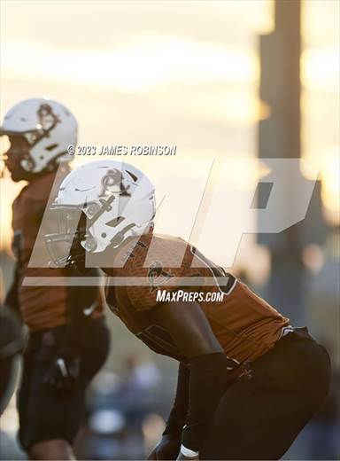 null - Photo 01