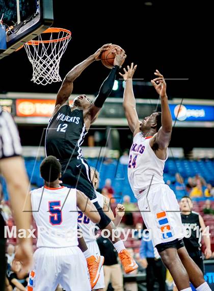 Thumbnail 1 in St. Joseph Notre Dame vs. Renaissance Academy (CIF D5 State Final) photogallery.