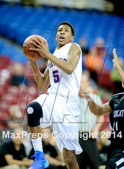 Thumbnail 3 in St. Joseph Notre Dame vs. Renaissance Academy (CIF D5 State Final) photogallery.