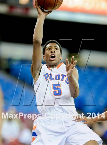 Thumbnail 1 in St. Joseph Notre Dame vs. Renaissance Academy (CIF D5 State Final) photogallery.