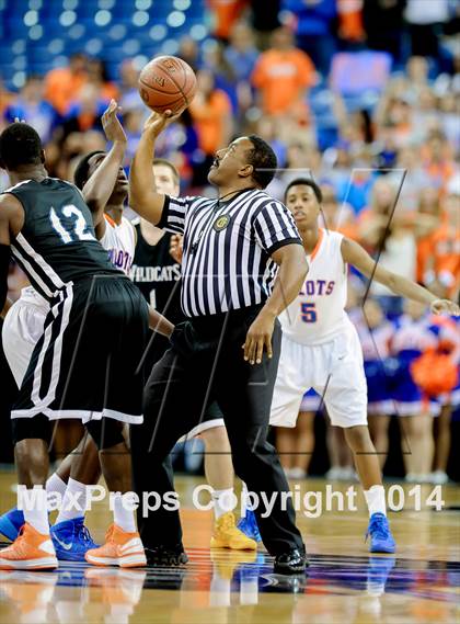Thumbnail 1 in St. Joseph Notre Dame vs. Renaissance Academy (CIF D5 State Final) photogallery.