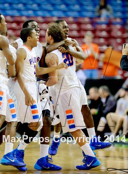 Thumbnail 1 in St. Joseph Notre Dame vs. Renaissance Academy (CIF D5 State Final) photogallery.