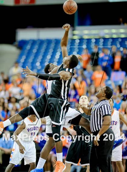 Thumbnail 2 in St. Joseph Notre Dame vs. Renaissance Academy (CIF D5 State Final) photogallery.