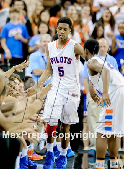 Thumbnail 1 in St. Joseph Notre Dame vs. Renaissance Academy (CIF D5 State Final) photogallery.