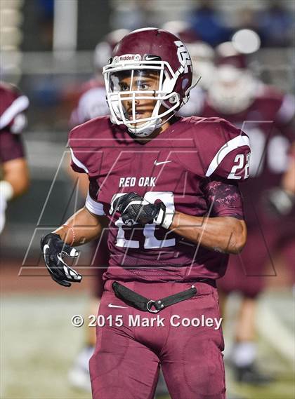 Thumbnail 2 in Red Oak vs. Frisco photogallery.