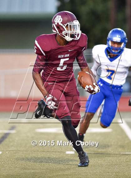 Thumbnail 2 in Red Oak vs. Frisco photogallery.