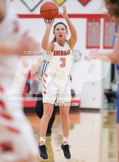 Thumbnail 2 in Washington @ Sheridan (OHSAA D2 Sectional Playoff) photogallery.
