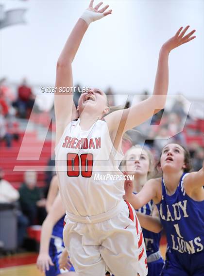 Thumbnail 1 in Washington @ Sheridan (OHSAA D2 Sectional Playoff) photogallery.
