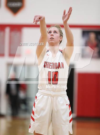 Thumbnail 3 in Washington @ Sheridan (OHSAA D2 Sectional Playoff) photogallery.