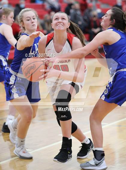 Thumbnail 2 in Washington @ Sheridan (OHSAA D2 Sectional Playoff) photogallery.