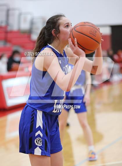 Thumbnail 3 in Washington @ Sheridan (OHSAA D2 Sectional Playoff) photogallery.