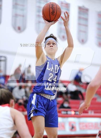 Thumbnail 3 in Washington @ Sheridan (OHSAA D2 Sectional Playoff) photogallery.
