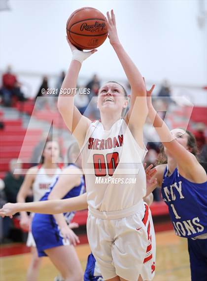 Thumbnail 3 in Washington @ Sheridan (OHSAA D2 Sectional Playoff) photogallery.