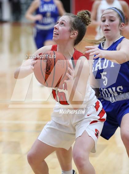 Thumbnail 1 in Washington @ Sheridan (OHSAA D2 Sectional Playoff) photogallery.