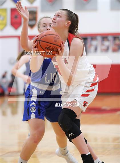 Thumbnail 1 in Washington @ Sheridan (OHSAA D2 Sectional Playoff) photogallery.