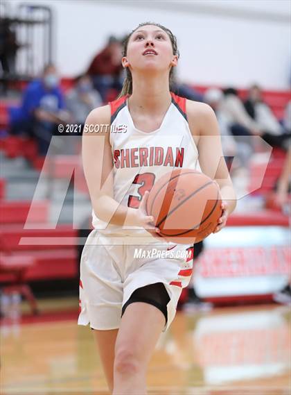 Thumbnail 2 in Washington @ Sheridan (OHSAA D2 Sectional Playoff) photogallery.