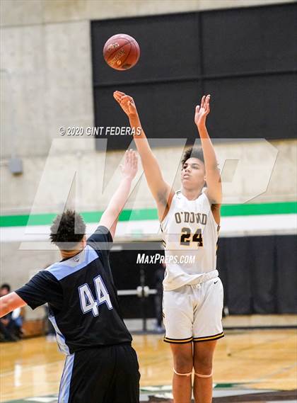 Thumbnail 2 in Bishop O'Dowd vs. Dougherty Valley (CIF NCS Open Division Quarterfinal) photogallery.