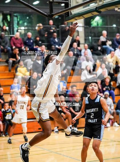 Thumbnail 1 in Bishop O'Dowd vs. Dougherty Valley (CIF NCS Open Division Quarterfinal) photogallery.