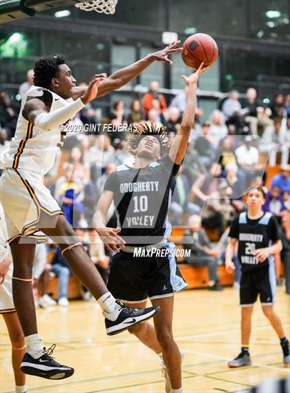 Thumbnail 2 in Bishop O'Dowd vs. Dougherty Valley (CIF NCS Open Division Quarterfinal) photogallery.