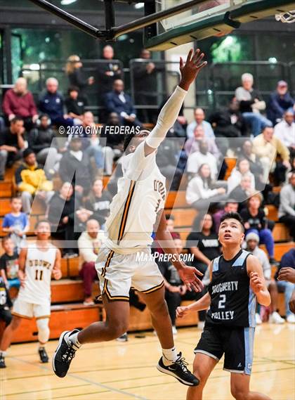 Thumbnail 3 in Bishop O'Dowd vs. Dougherty Valley (CIF NCS Open Division Quarterfinal) photogallery.