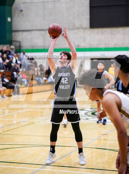 Thumbnail 2 in Bishop O'Dowd vs. Dougherty Valley (CIF NCS Open Division Quarterfinal) photogallery.