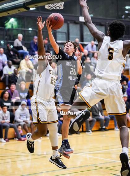 Thumbnail 2 in Bishop O'Dowd vs. Dougherty Valley (CIF NCS Open Division Quarterfinal) photogallery.