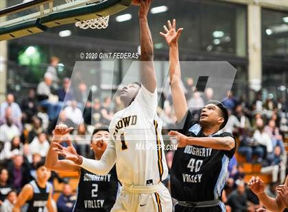 Thumbnail 3 in Bishop O'Dowd vs. Dougherty Valley (CIF NCS Open Division Quarterfinal) photogallery.