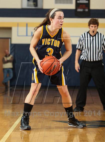 Thumbnail 3 in Victor vs. Honeoye Falls-Lima photogallery.