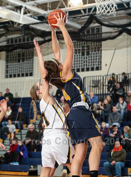 Thumbnail 1 in Victor vs. Honeoye Falls-Lima photogallery.