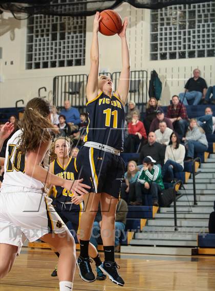 Thumbnail 3 in Victor vs. Honeoye Falls-Lima photogallery.