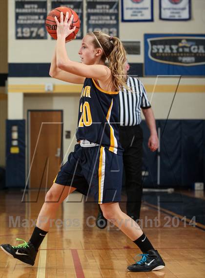 Thumbnail 2 in Victor vs. Honeoye Falls-Lima photogallery.