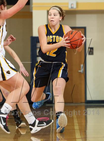 Thumbnail 2 in Victor vs. Honeoye Falls-Lima photogallery.