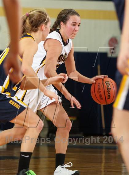 Thumbnail 1 in Victor vs. Honeoye Falls-Lima photogallery.