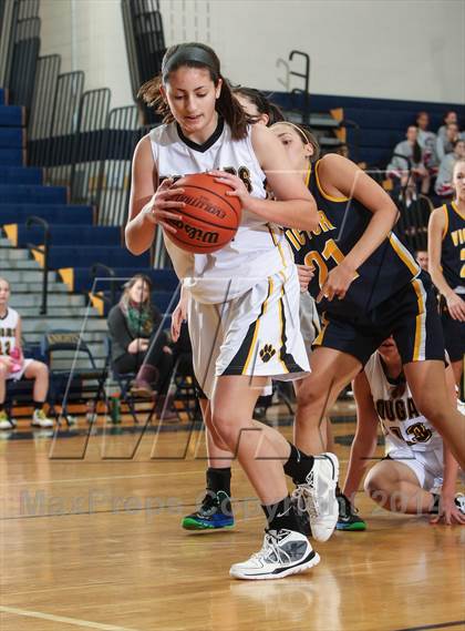 Thumbnail 3 in Victor vs. Honeoye Falls-Lima photogallery.