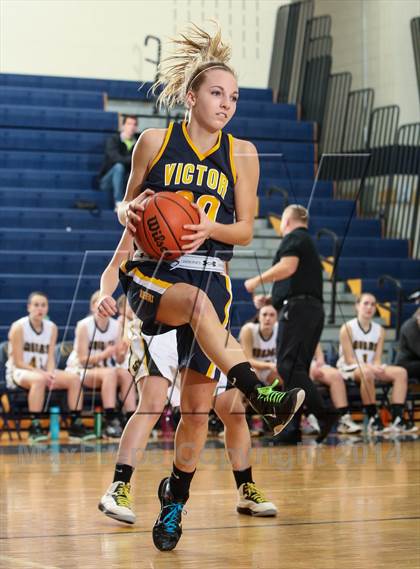 Thumbnail 2 in Victor vs. Honeoye Falls-Lima photogallery.