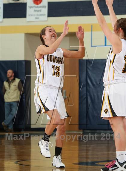 Thumbnail 2 in Victor vs. Honeoye Falls-Lima photogallery.