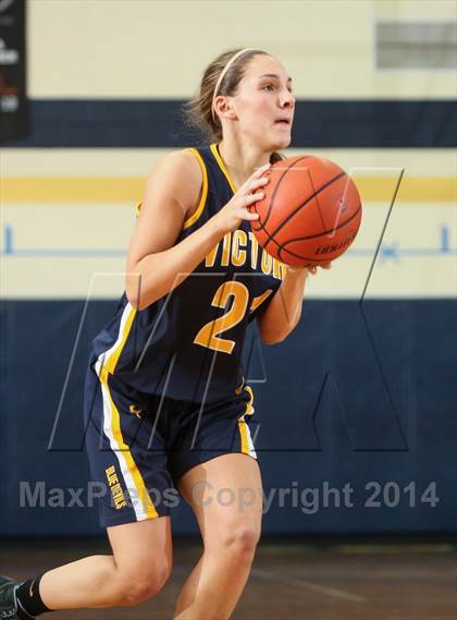 Thumbnail 3 in Victor vs. Honeoye Falls-Lima photogallery.