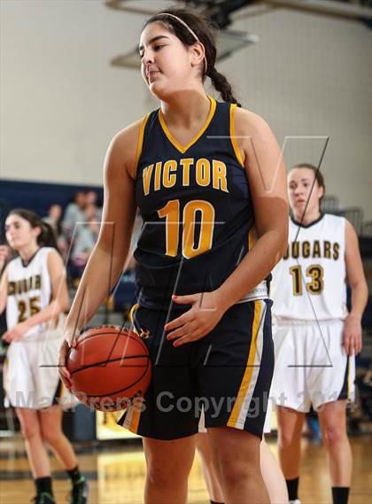 Thumbnail 2 in Victor vs. Honeoye Falls-Lima photogallery.