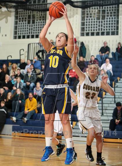 Thumbnail 2 in Victor vs. Honeoye Falls-Lima photogallery.